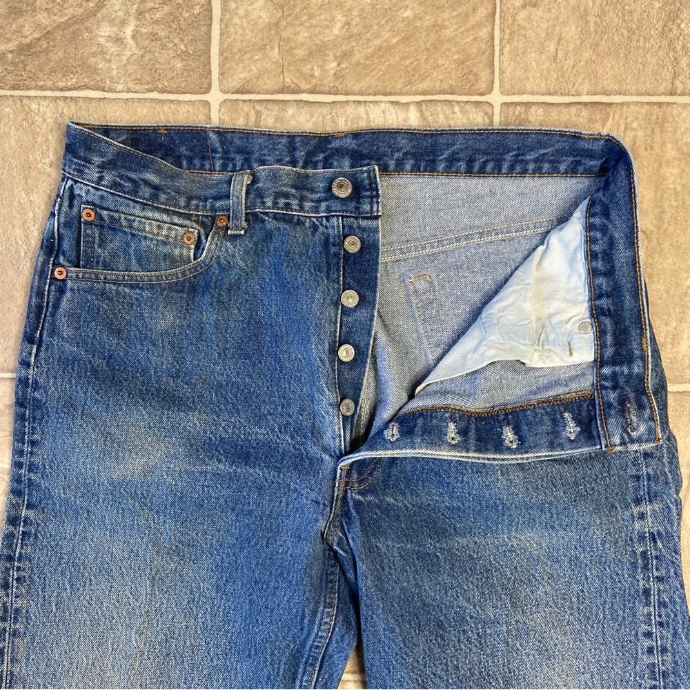 Vintage Levi’s 501 xx Classic Blue Denim Jeans - Picture 3 of 8
